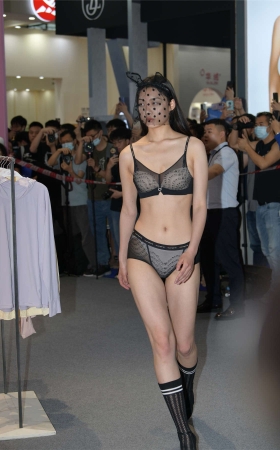 内衣展27