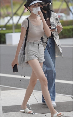长腿小姐姐(69P)
