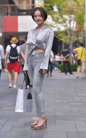 性感高跟牛仔少妇 [25P]