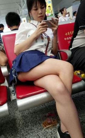 4K - 超短裙美腿小姐姐真甜美