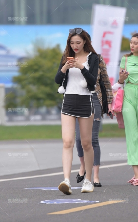 迷你超短裙，大白腿，我爱了~ [17P]