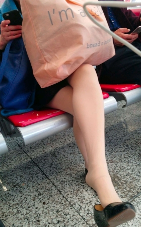 肉丝美女挑鞋