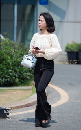 紧身喇叭裤，厚底鞋（9） [9P]