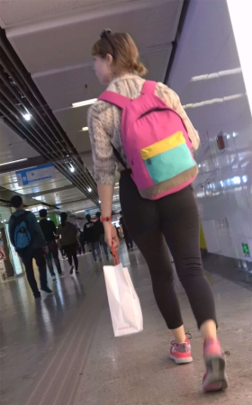 街拍逛街姐妹花