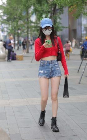 凯恩公爵街拍作品 - 热裤女孩
