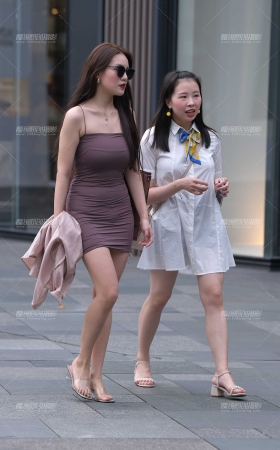 丰腴的女人 [16P]