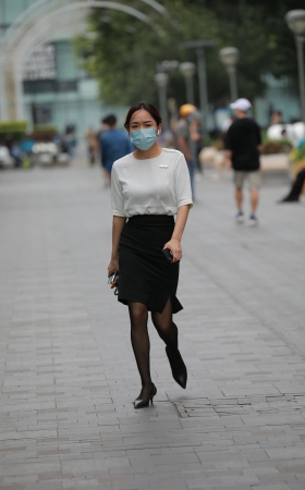 黑丝高跟小姐姐