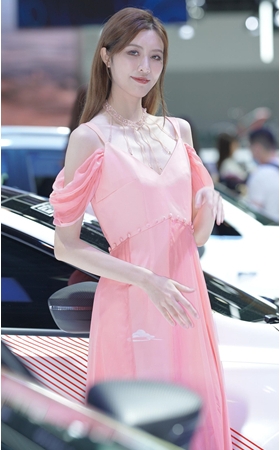 车模美女(153P)