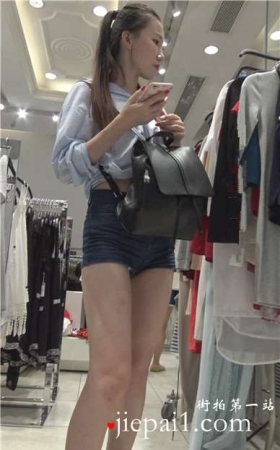4k-服装店里挑衣服的热裤美腿清秀女神姐姐 [2.84 GB]