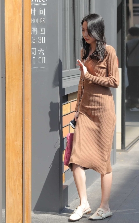 长裙美眉 [12P]