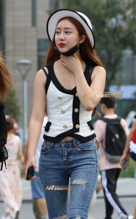 好久没遇到这么圆润的紧牛美女了 [23P]