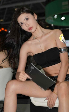 黑胶短裤 [72P1V-2.61GB]