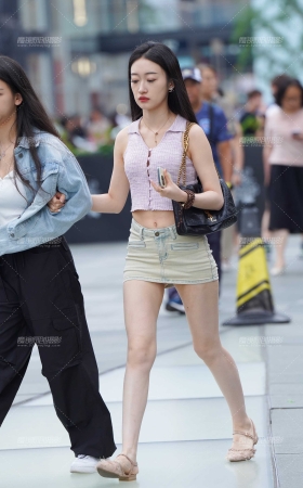 紧牛包臀裙 [22P]