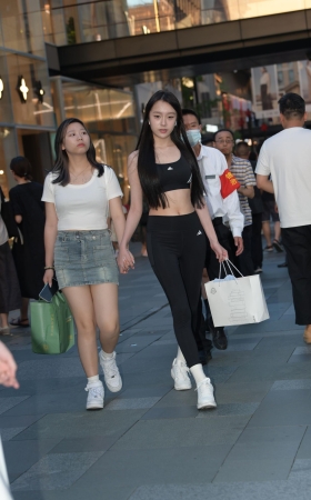 有一说一很漂亮啊