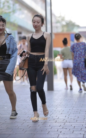 美背，铅笔紧牛小姐姐 [17P]