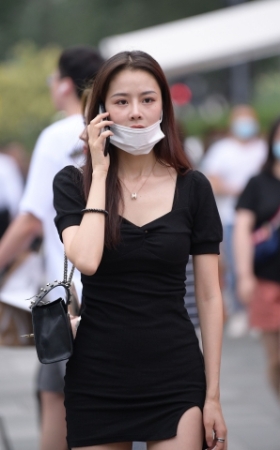 笔直美腿美女