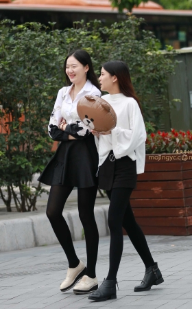 两个性格很可爱的高挑女生（附加搭讪视频） [15P]