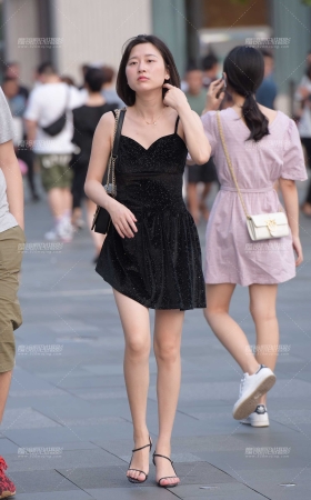 高跟小黑裙 [10P]