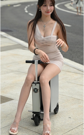 可爱的长腿美女(105P)