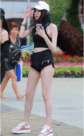 白嫩长腿热裤美女(86P)
