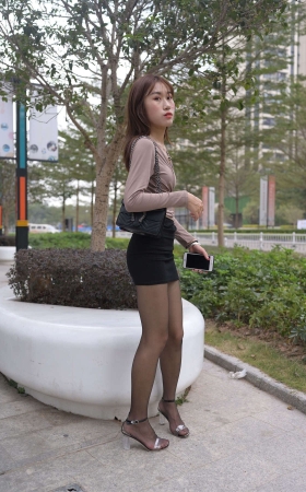 御风街拍 楼楼 黑丝包臀裙高跟美腿