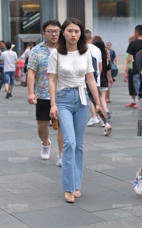 饱满紧牛女友 [14P]