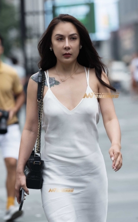 吊带连衣裙美女 [12P]