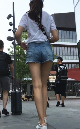牛仔短裤