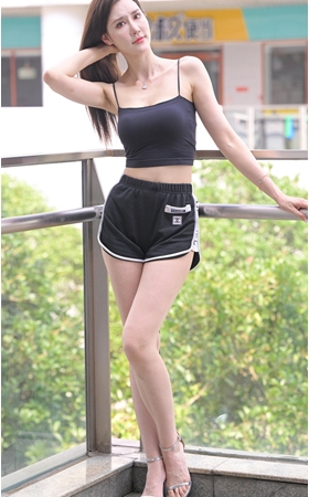 性感的热裤长腿美女(198P)