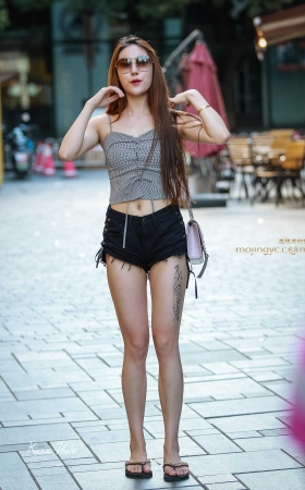 清新脱俗的校园美女 [26P]