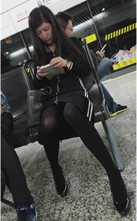 黑色丝袜妹子