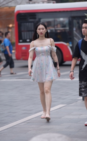 肉嘟嘟的美女