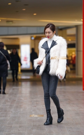 冬季只有看颜值白衣美少女 [15P]