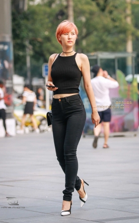 高挑紧臀牛仔 [22P]