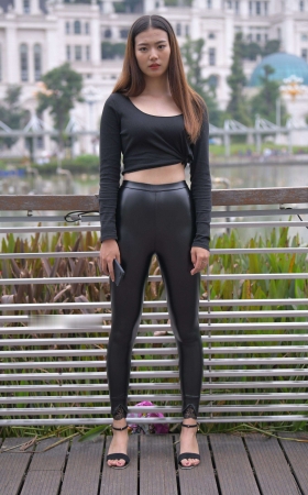 91皮裤美女132G
