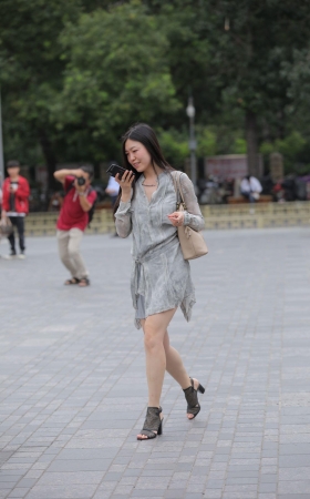 白皙美腿，性感美女