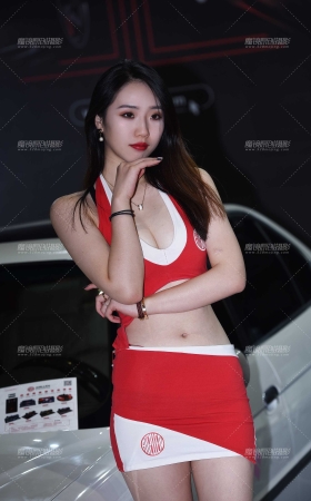 车旁 [15P]