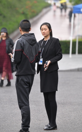 厚黑丝妹子