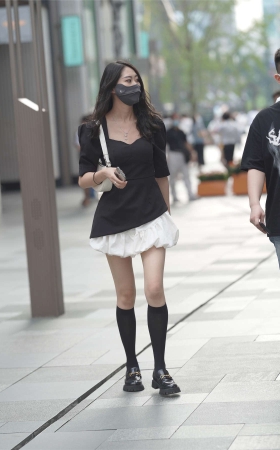 圆润翘臀
