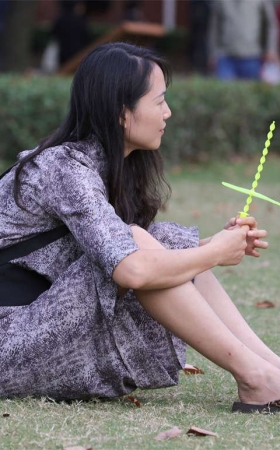 No804 甜美少妇的豹纹人字拖