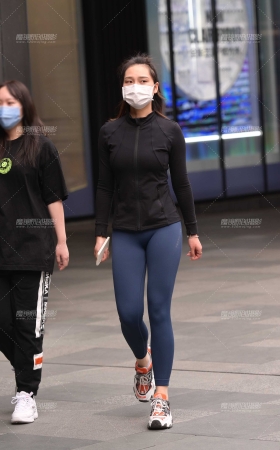 运动装 [14P]