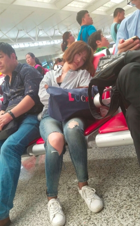 她睡着了 睡美人一样太美了清纯可人