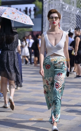 漂亮美女性感美胸v的魅力 [17P]