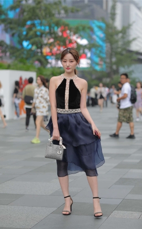 清秀魅力女神