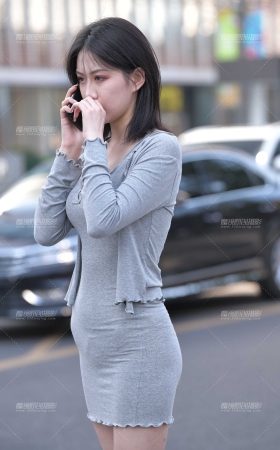 清纯而又性感的美眉 [20P]