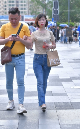 紧牛， [14P]