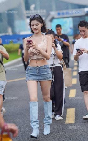 休闲时尚辣妹 [20P]