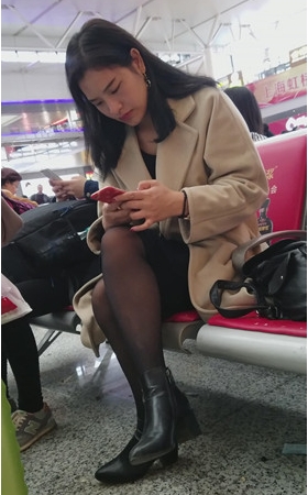 漂亮的黑丝小姐姐