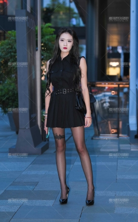 黑丝高跟鞋美女 [17P]