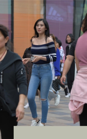 漂亮的牛仔紧身裤美女MJ386[828M]